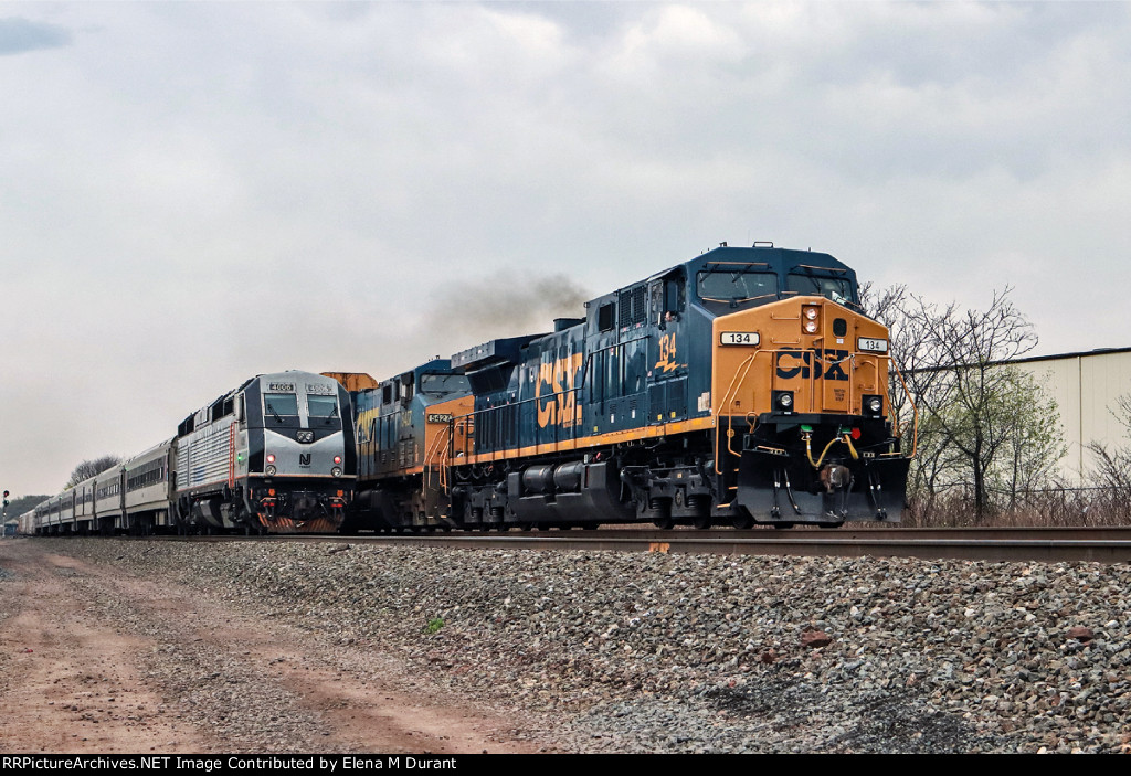 CSX 134 on M-218